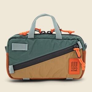 TOPO DESIGNS
Mini Quick Pack - Forest/Khaki